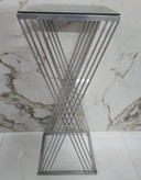 میز مورب حصیری طرح X رنگ. کوره ای