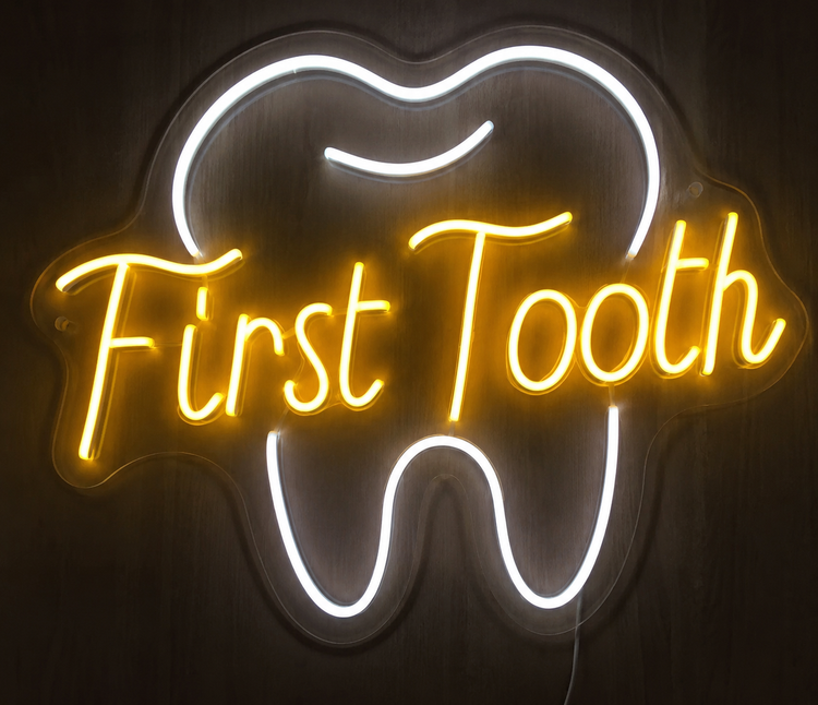 تابلو نئونی دندانیFirst Tooth
